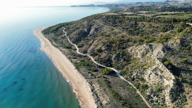 Riserva Naturale Torre Salsa | Biodiversità e Natura Incontaminata